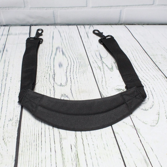 duffle bag shoulder strap replacement